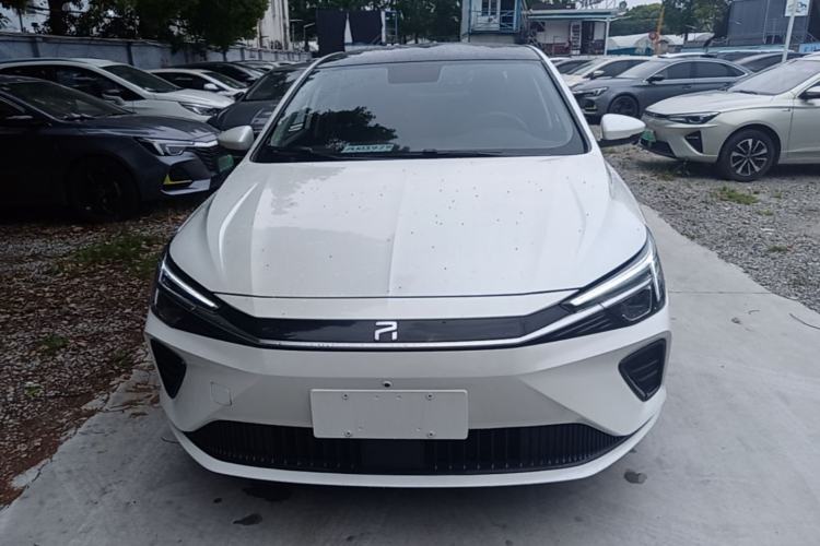 Used Rising ER6 2021 New Dynamic Edition 620km Smart Enjoyment Version Front