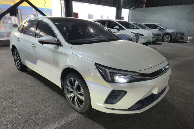 Used Rising ER6 2021 New Dynamic Edition 620km Smart Enjoyment Version Front Right 45 Deg