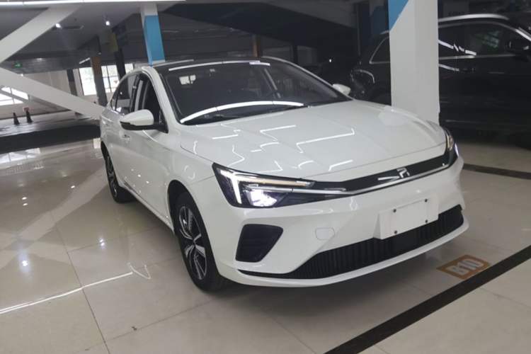 Used Rising ER6 2021 New Dynamic Edition 620km Smart Drive Version Front Right 45 Deg