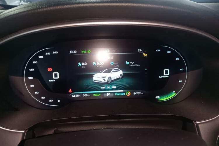 Used Rising ER6 2021 New Dynamic Edition 520km Smart Leading Version Instrument Cluster