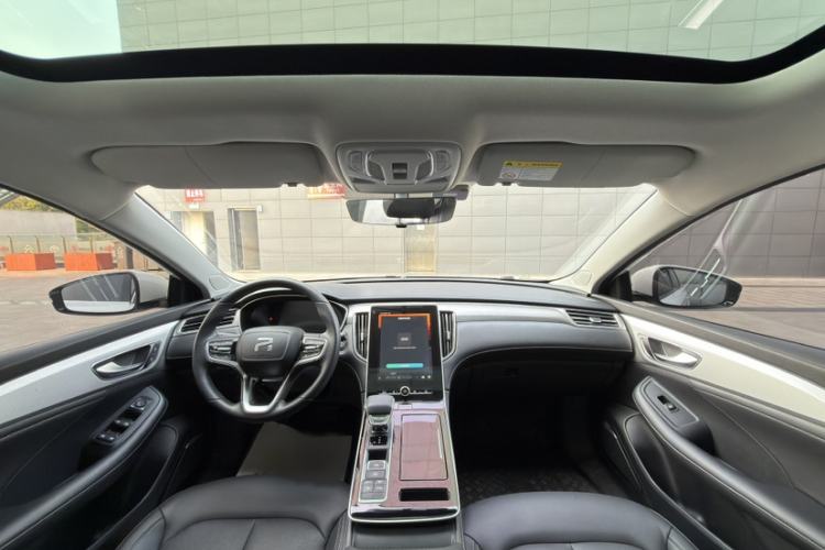 Used Rising ER6 2021 New Dynamic Edition 520km Smart Leading Version Interior 1