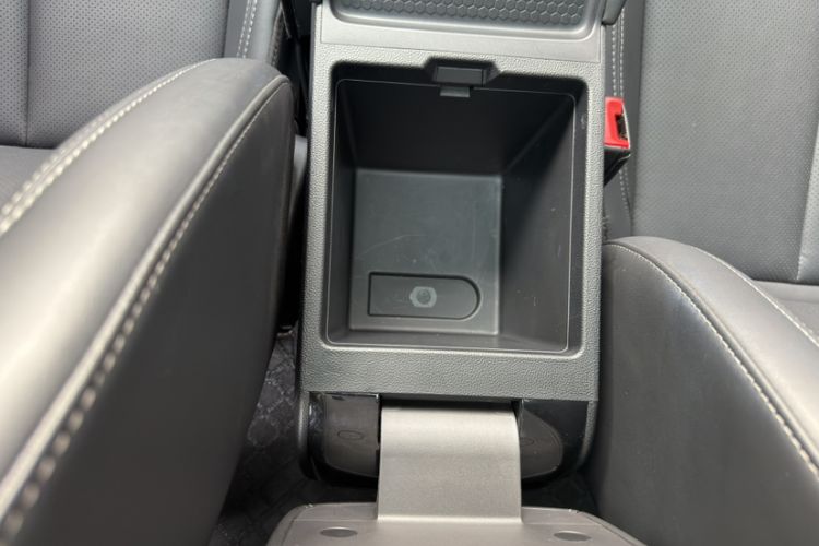 Used Rising ER6 2021 New Dynamic Edition 520km Smart Leading Version Interior 14
