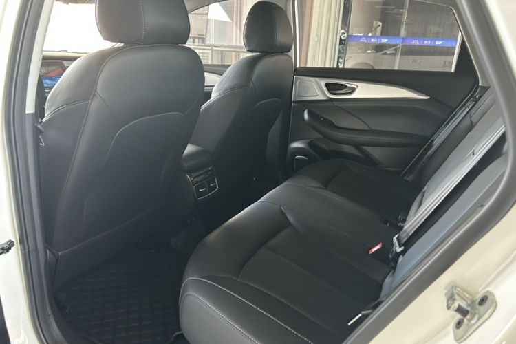 Used Rising ER6 2021 New Dynamic Edition 620km Smart Drive Version Interior 3