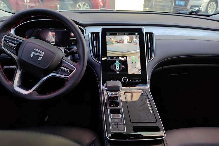 Used Rising ER6 2021 New Dynamic Edition 620km Smart Enjoyment Version Interior 3