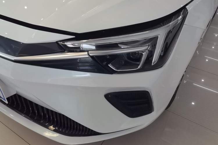 Used Rising ER6 2021 New Dynamic Edition 620km Smart Drive Version Left Front Headlight