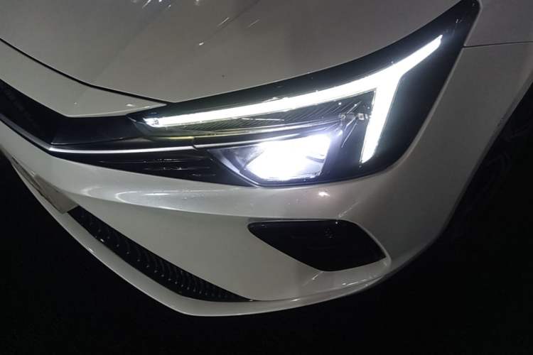 Used Rising ER6 2021 New Dynamic Edition 520km Smart Leading Version Left Front Headlight