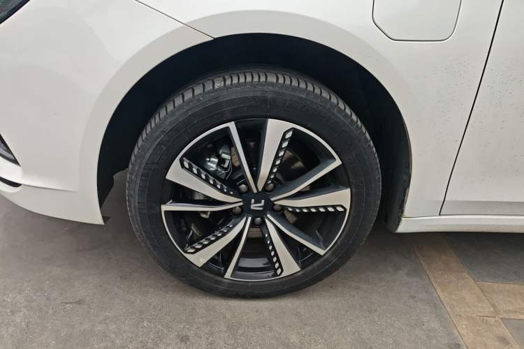 Used Rising ER6 2021 New Dynamic Edition 620km Smart Enjoyment Version Left Front Wheel Hub