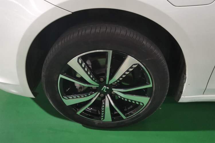 Used Rising ER6 2021 New Dynamic Edition 620km Smart Enjoyment Version Left Front Wheel Hub