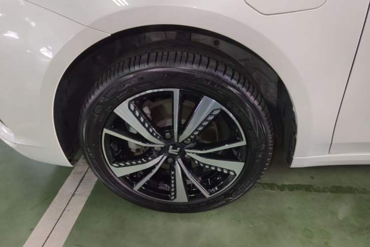 Used Rising ER6 2021 New Dynamic Edition 520km Smart Leading Version Left Front Wheel Hub