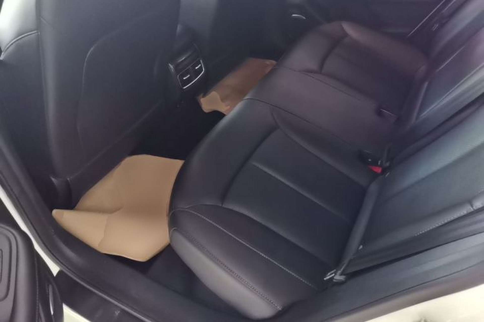 Used Rising ER6 2021 New Dynamic Edition 620km Smart Drive Version Left Rear Seat