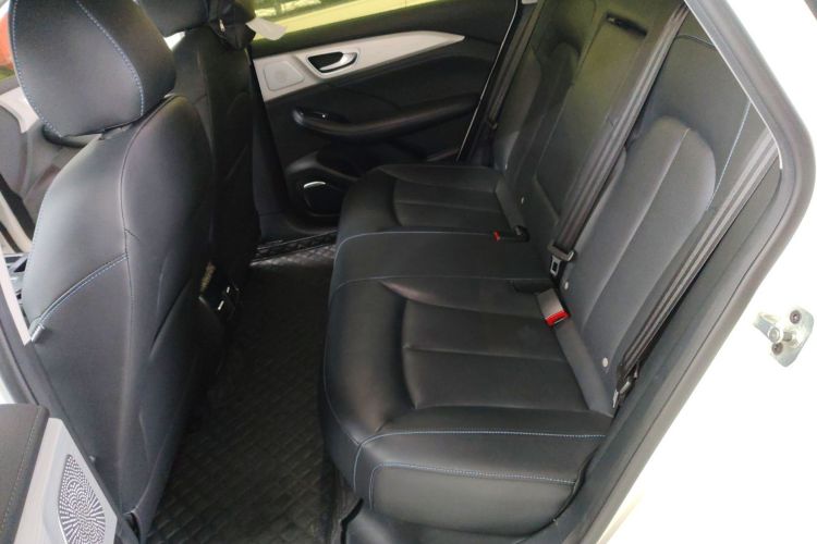 Used Rising ER6 2021 New Dynamic Edition 620km Smart Enjoyment Version Left Rear Seat