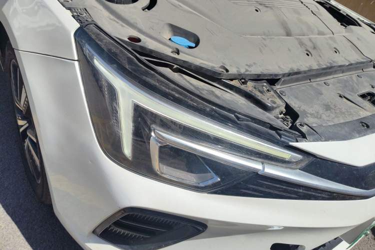 Used Rising ER6 2021 New Dynamic Edition 520km Smart Leading Version Right Front Headlight