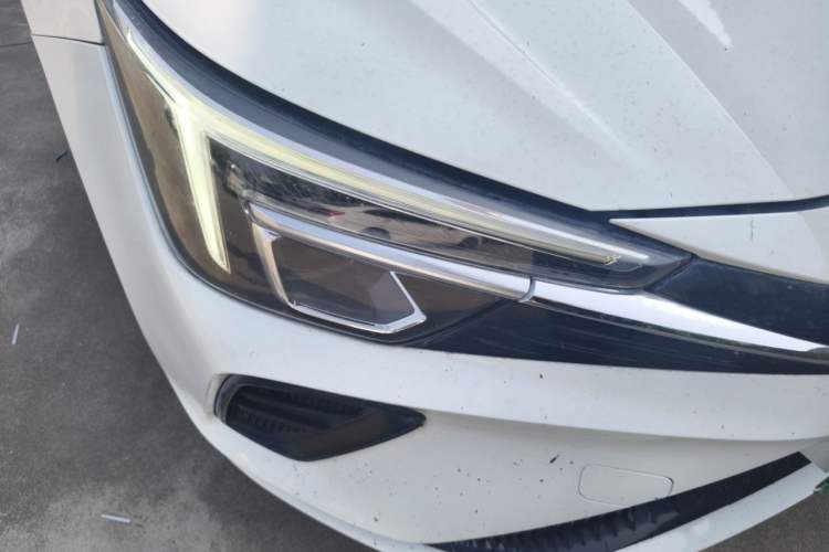 Used Rising ER6 2021 New Dynamic Edition 520km Smart Leading Version Right Front Headlight