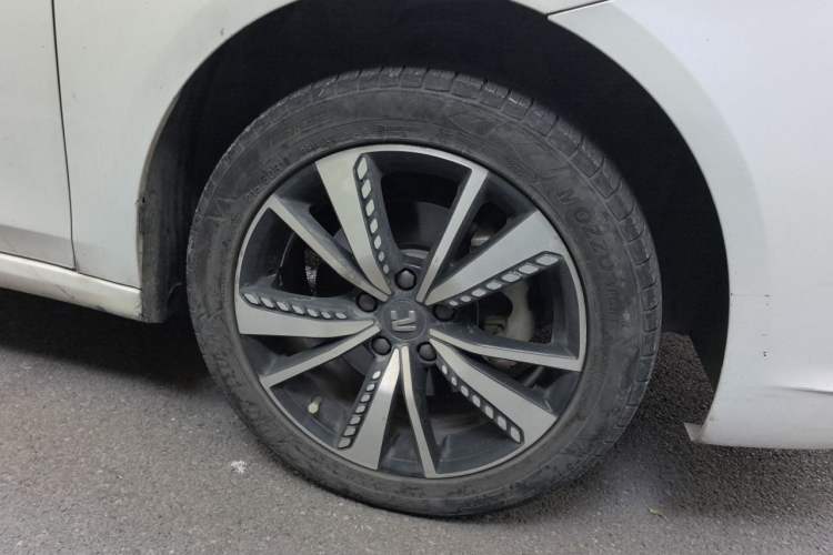 Used Rising ER6 2021 New Dynamic Edition 620km Smart Enjoyment Version Right Front Wheel Hub