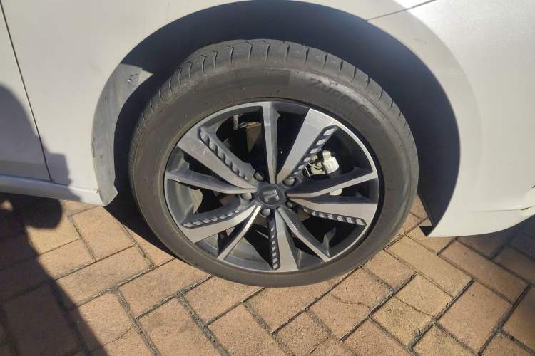 Used Rising ER6 2021 New Dynamic Edition 620km Smart Drive Version Right Front Wheel Hub