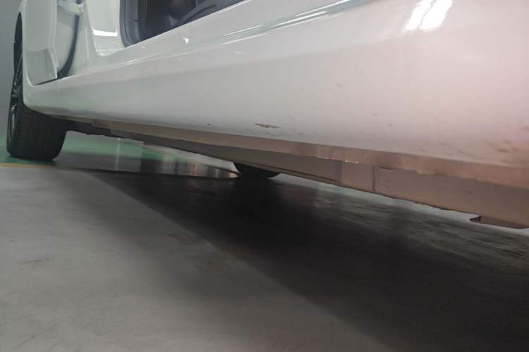 Used Rising ER6 2021 New Dynamic Edition 520km Smart Leading Version Right Side Sill
