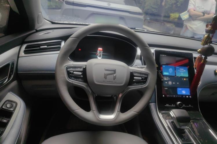 Used Rising ER6 2021 New Dynamic Edition 520km Smart Leading Version Steering Wheel