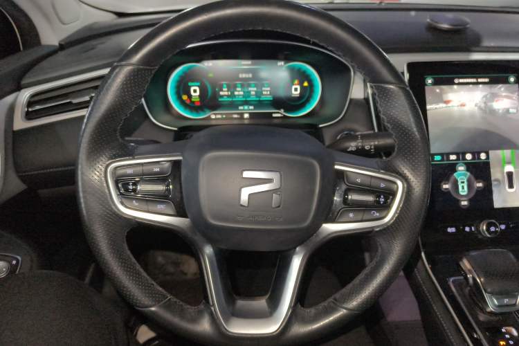Used Rising ER6 2021 New Dynamic Edition 620km Smart Enjoyment Version Steering Wheel