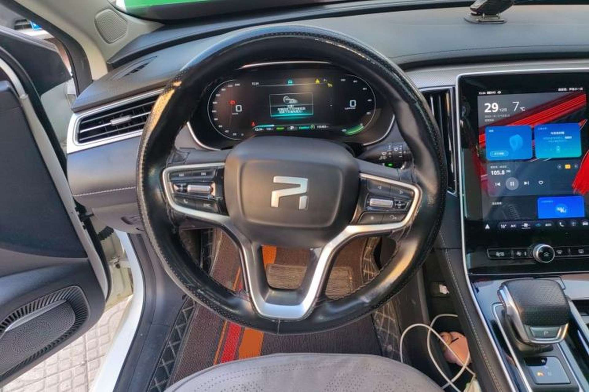 Used Rising ER6 2021 New Dynamic Edition 620km Smart Drive Version Steering Wheel