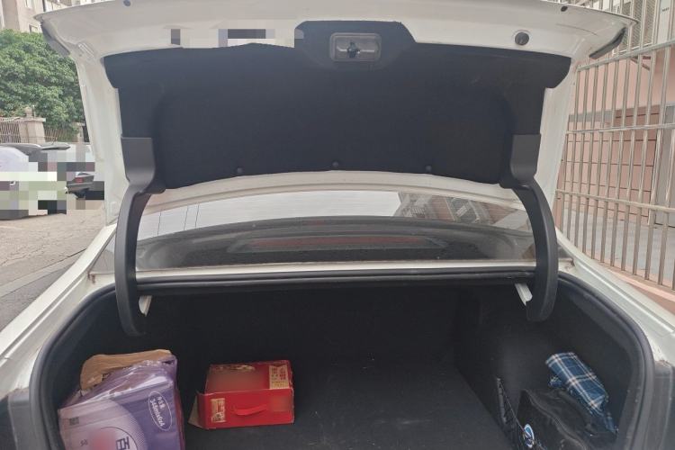 Used Rising ER6 2021 New Dynamic Edition 620km Smart Drive Version Trunk