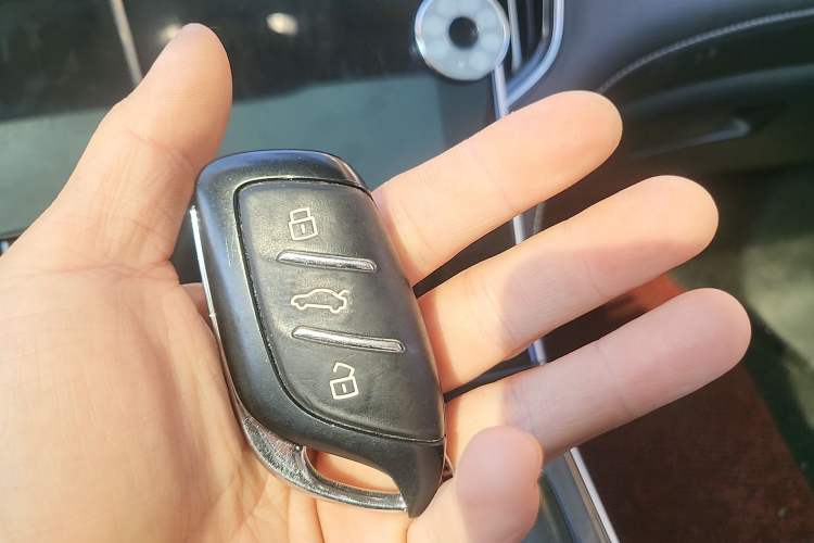 Used Rising ER6 2021 New Dynamic Edition 520km Smart Leading Version Vehicle Key