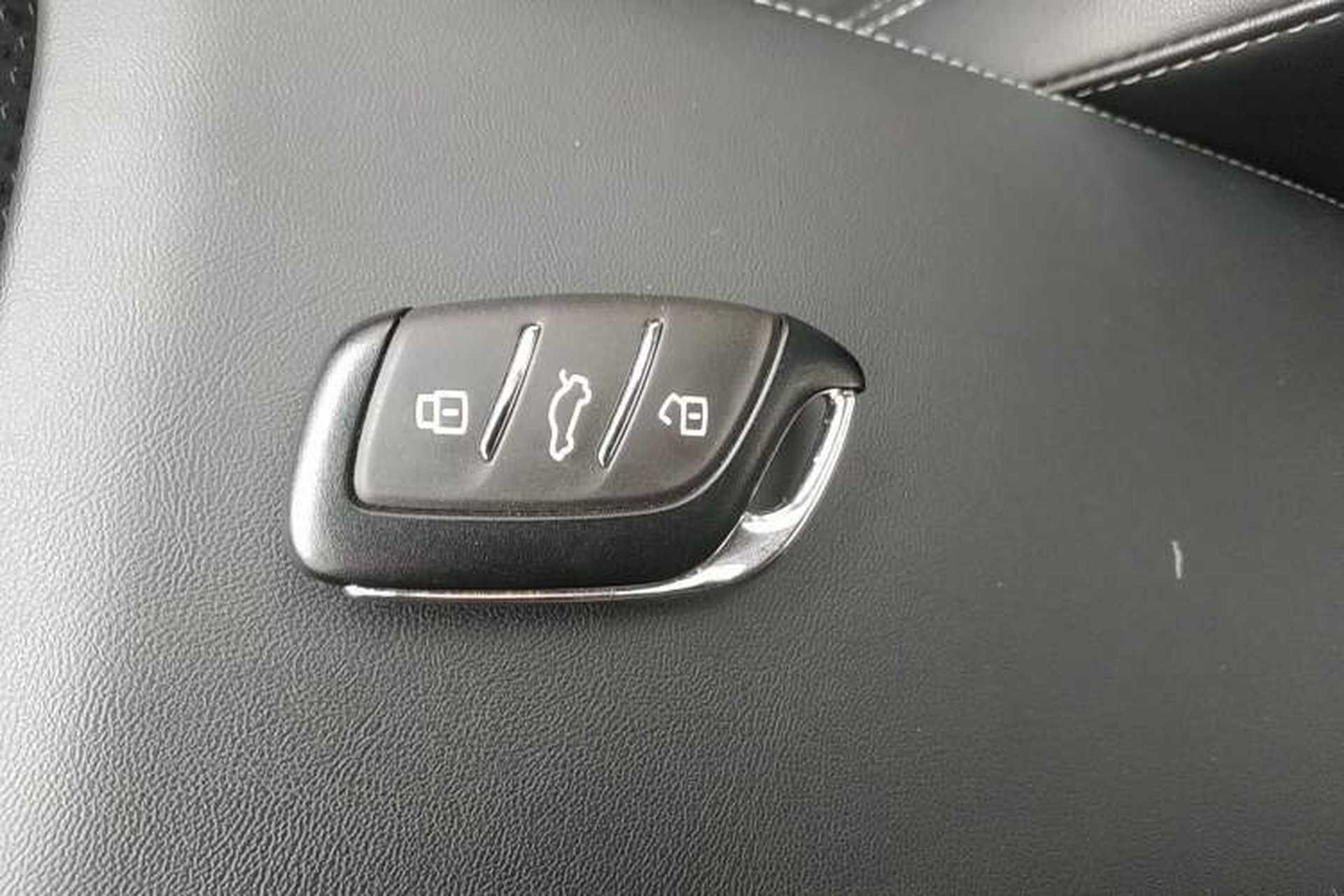 Used Rising ER6 2021 New Dynamic Edition 620km Smart Drive Version Vehicle Key