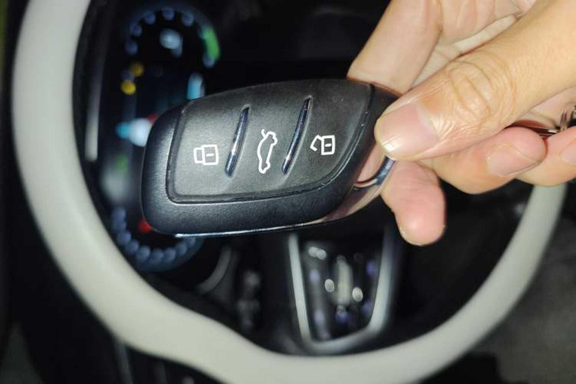 Used Rising ER6 2021 New Dynamic Edition 620km Smart Drive Version Vehicle Key
