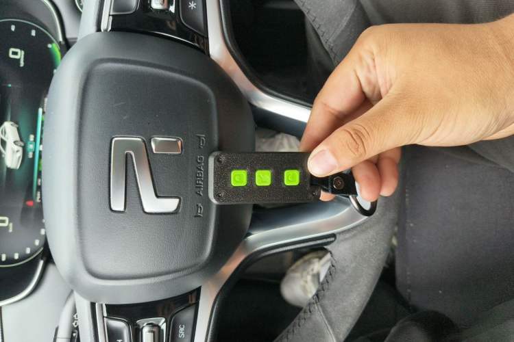 Used Rising ER6 2021 New Dynamic Edition 620km Smart Drive Version Vehicle Key