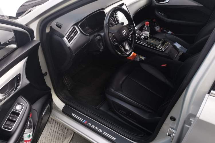 Used Rising ER6 2021 New Dynamic Edition 620km Smart Enjoyment Version Driver Seat