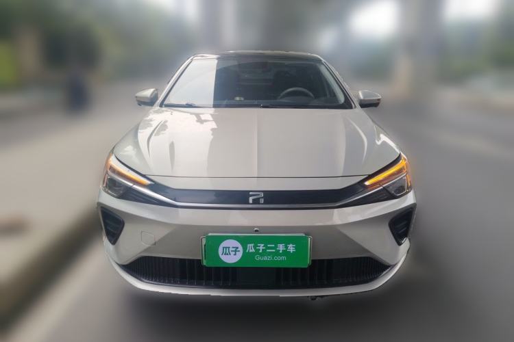 Used Rising ER6 2021 New Dynamic Edition 620km Smart Enjoyment Version Front