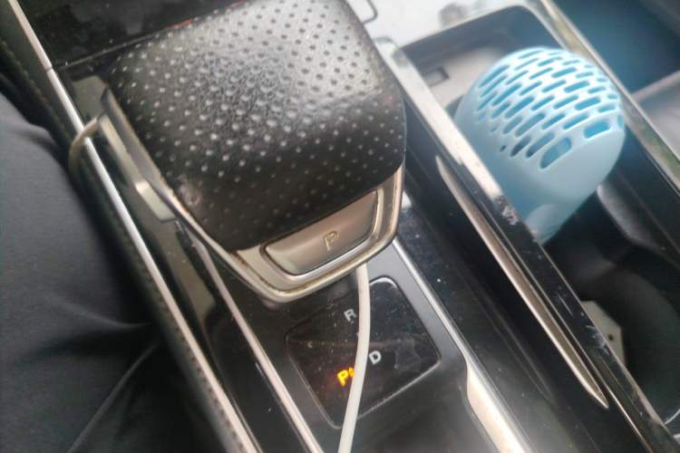 Used Rising ER6 2021 New Dynamic Edition 620km Smart Enjoyment Version Gear Lever