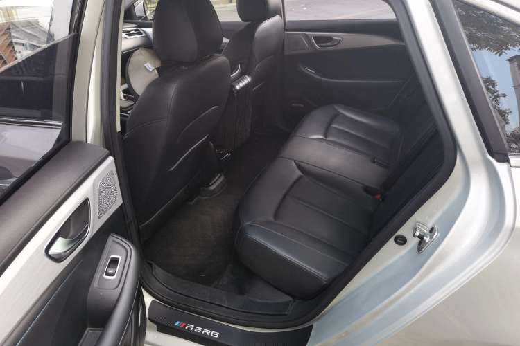 Used Rising ER6 2021 New Dynamic Edition 620km Smart Enjoyment Version Left Rear Seat