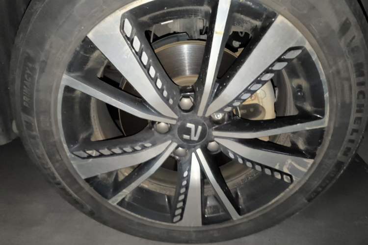 Used Rising ER6 2021 New Dynamic Edition 620km Smart Drive Version Right Front Wheel Hub