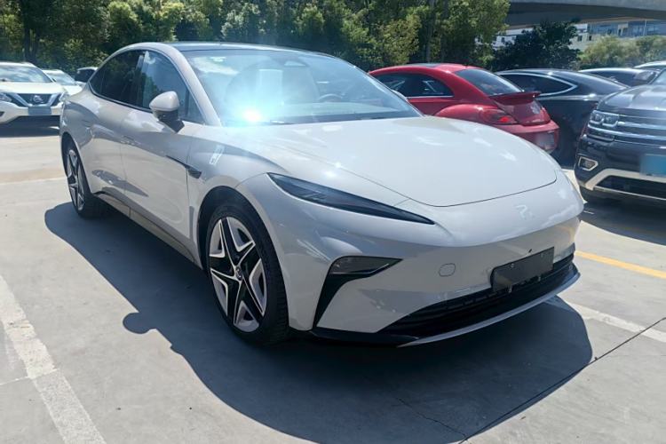 Used Rising F7 2023 Advanced Edition Exterior 2