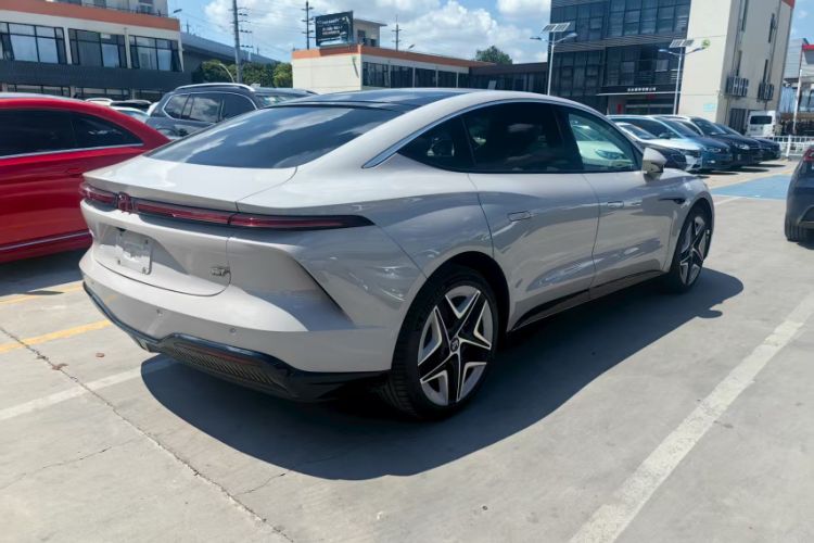 Used Rising F7 2023 Advanced Edition Exterior 4