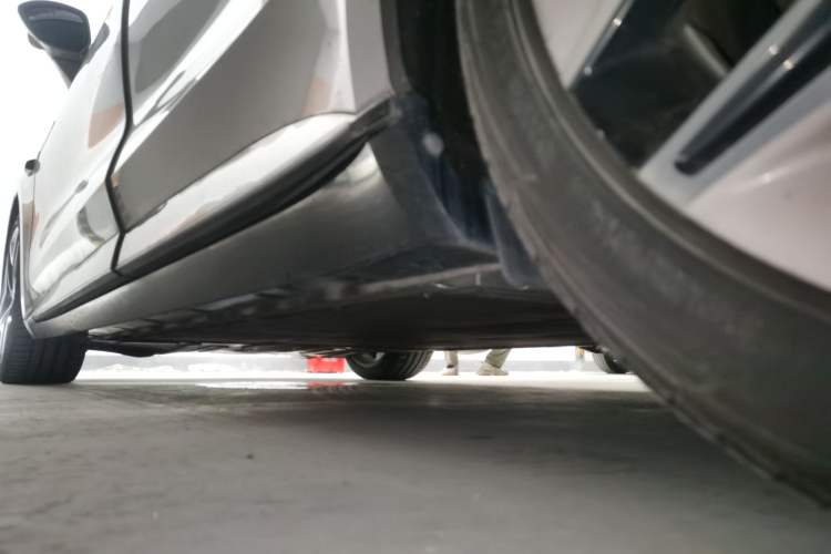 Used Rising F7 2023 Long-Range Pro Edition Chassis Rear Left