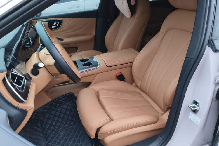 Used Rising F7 2023 Long-Range Edition Left Front Seat