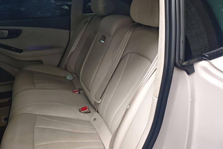 Used Rising F7 2023 Long-Range Edition Interior 4