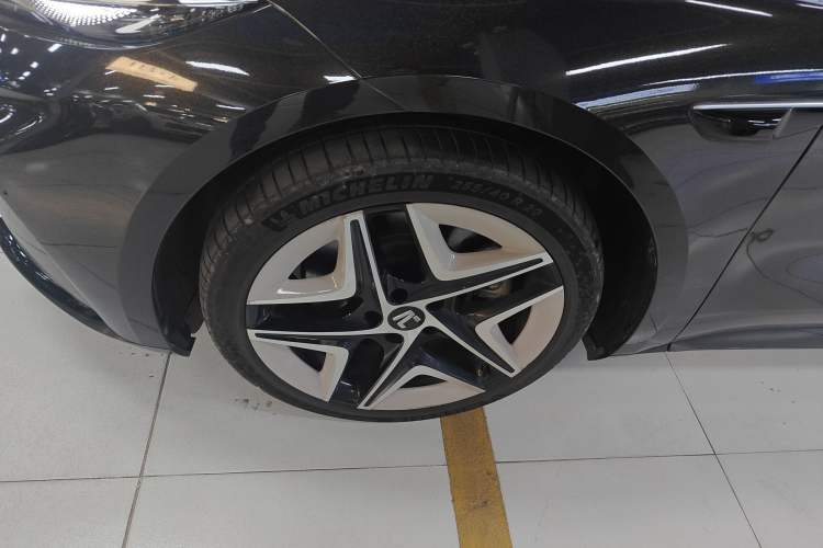 Used Rising F7 2023 Advanced Edition Exterior 5