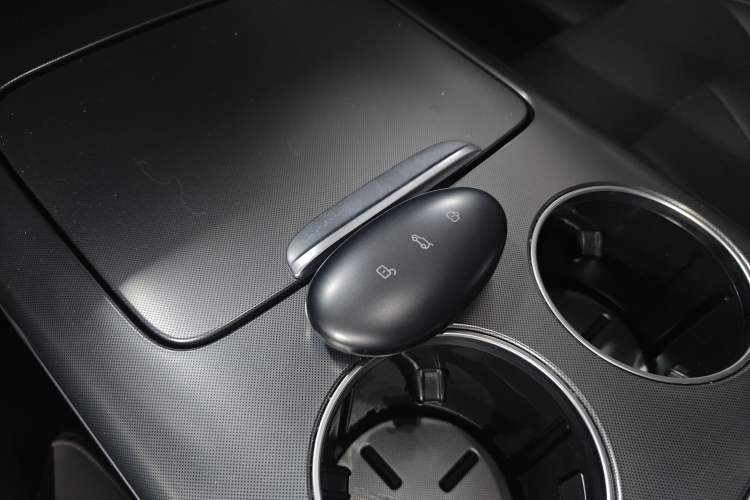 Used Rising F7 2023 Advanced Edition Interior 1