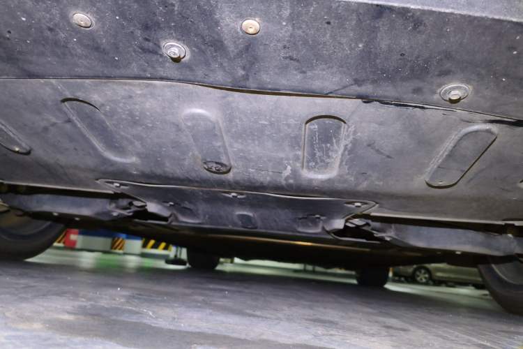 Used Rising F7 2023 Long-Range Pro Edition Chassis Rear