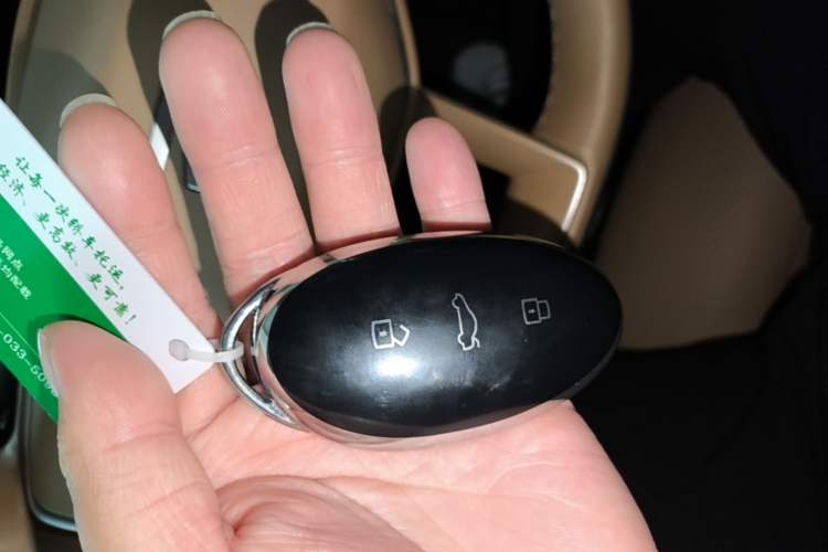 Used Rising F7 2023 Long-Range Edition Interior 1