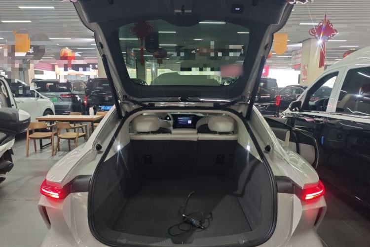 Used Rising F7 2023 Revised Version Long-Range Pro Edition Trunk