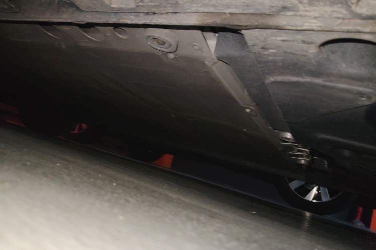 Used Rising F7 2023 Advanced Edition Chassis Front Right