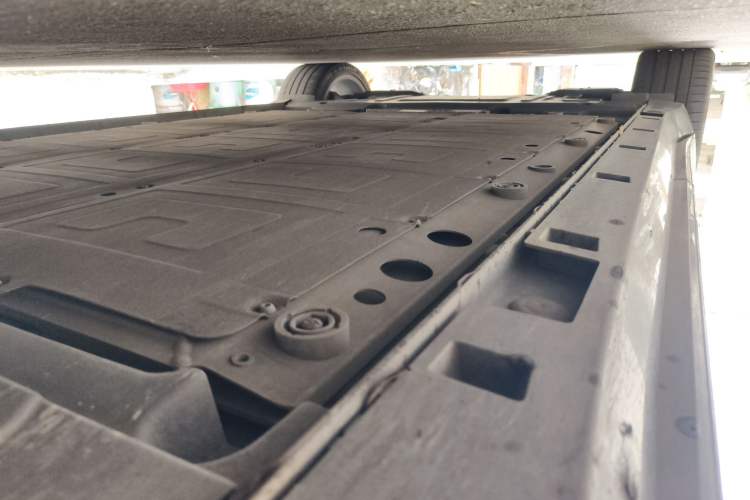 Used Rising F7 2023 Advanced Edition Chassis Front Right