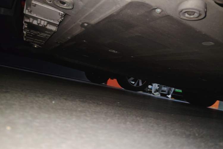 Used Rising F7 2023 Advanced Edition Chassis Rear Right