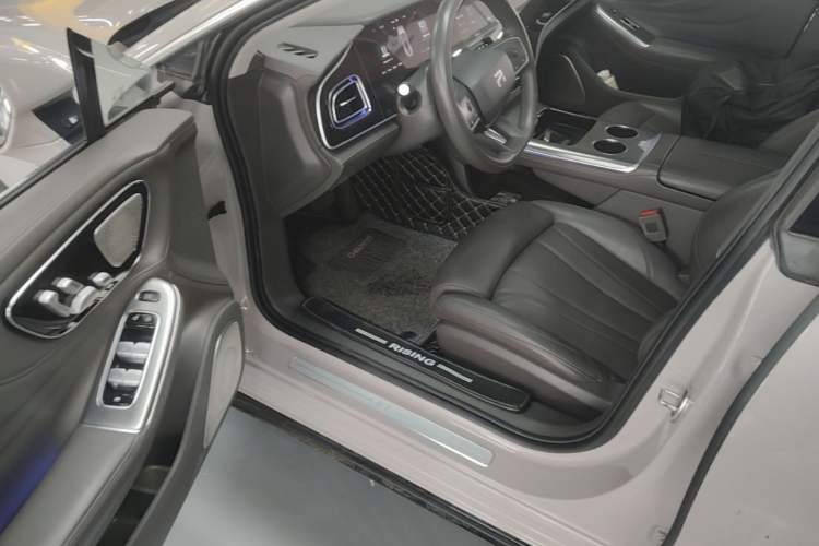 Used Rising F7 2023 Advanced Edition Driver Seat