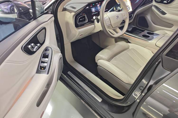Used Rising F7 2023 Long-Range Edition Driver Seat