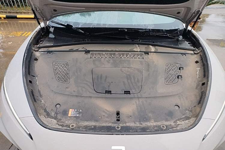 Used Rising F7 2023 Advanced Edition Engine Bay