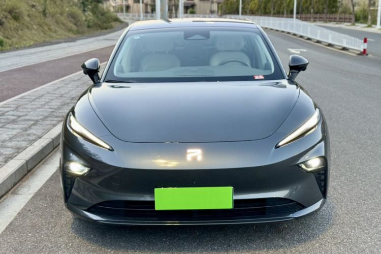 Used Rising F7 2023 Long-Range Edition Exterior 1